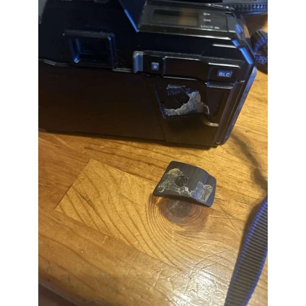 Minolta Maxxum 5000 35mm SLR Camera Sigma 28-70mm Lens 2800 AF Flash Bag Bundle‎